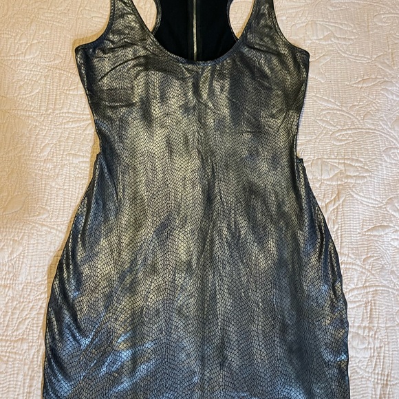 2B Bebe Dresses & Skirts - 2B Bebe Metallic Snake-Print Mini Dress in Black